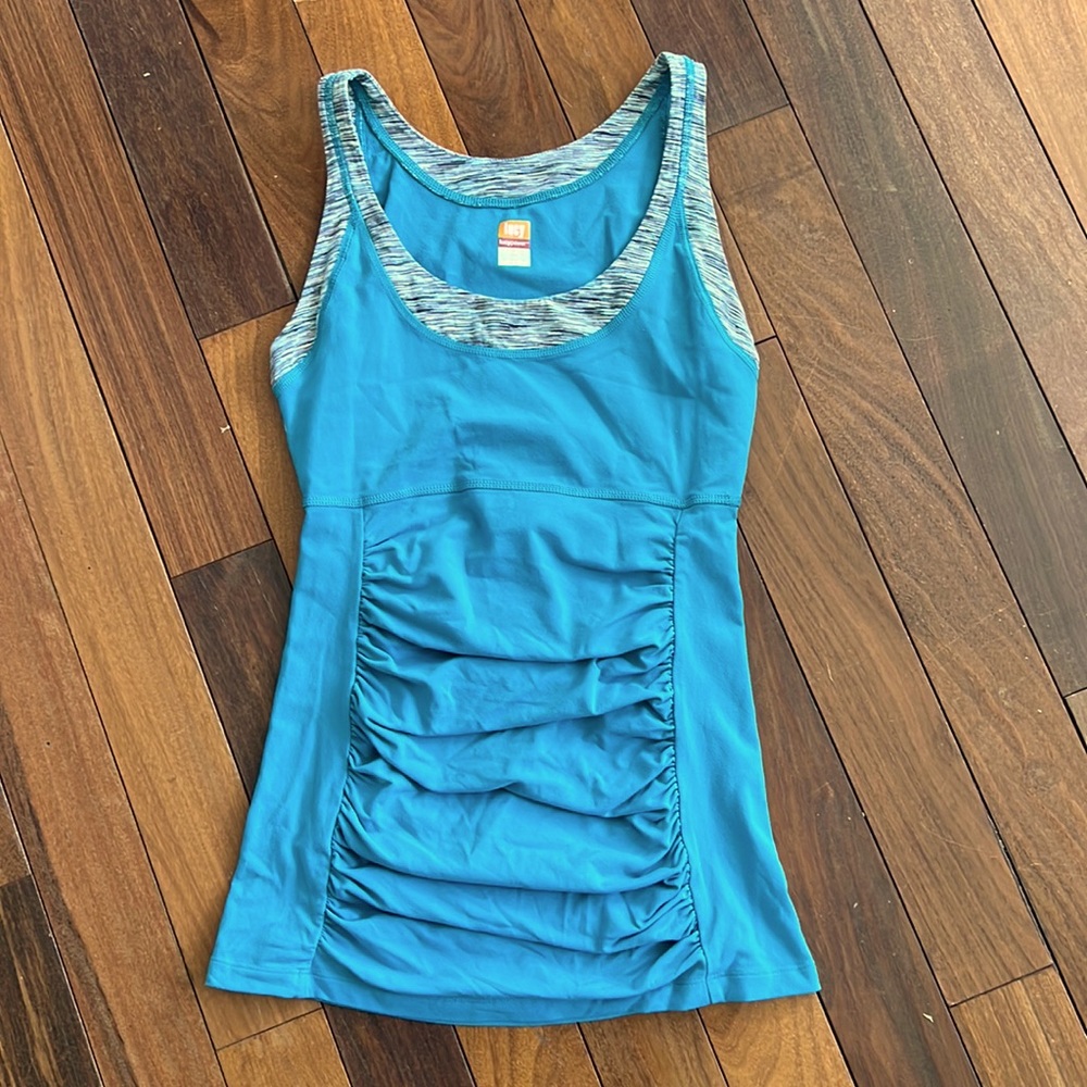 Lucy Yoga Tank, size S